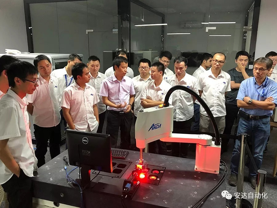 新品發(fā)布會 | 安達發(fā)布多款機械手,聚焦智能制造產(chǎn)業(yè) 新品發(fā)布會 | 安達發(fā)布多款機械手,聚焦智能制造產(chǎn)業(yè)