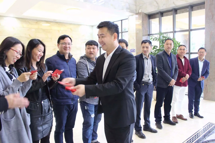 2019 | 安達自動化恭祝您“豬”事順利，開年大吉！